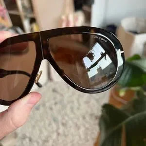 نظارات شمسية للجنسين Tom01