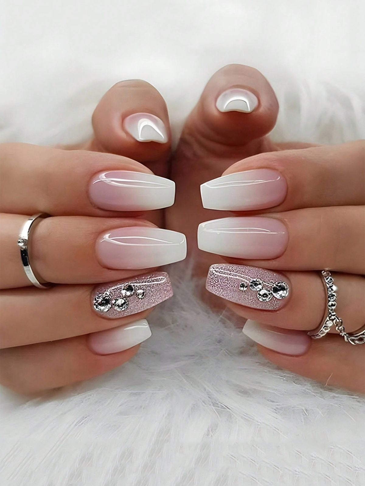 اظافر اومبري مع ستراس