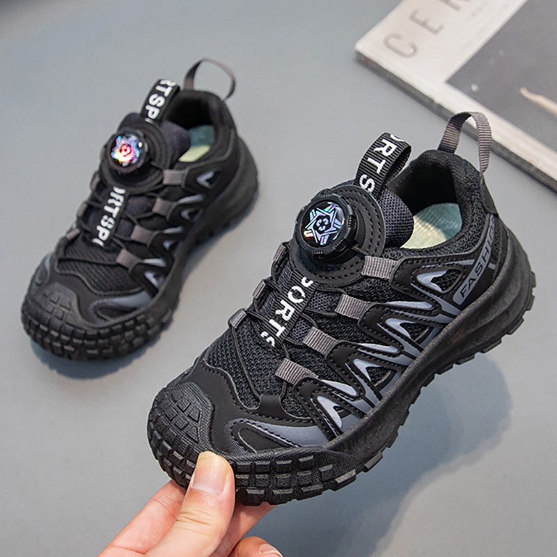 sport shoes boy black