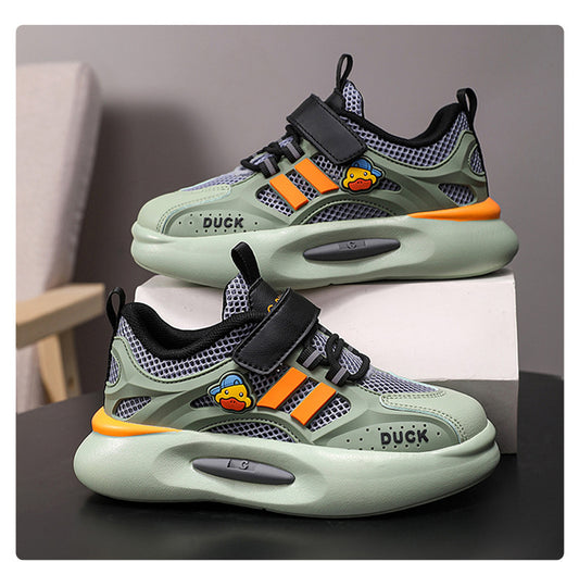 sport shoes green
