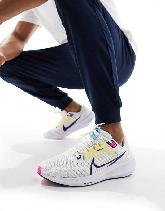 Nike حذاء نسائي أبيض