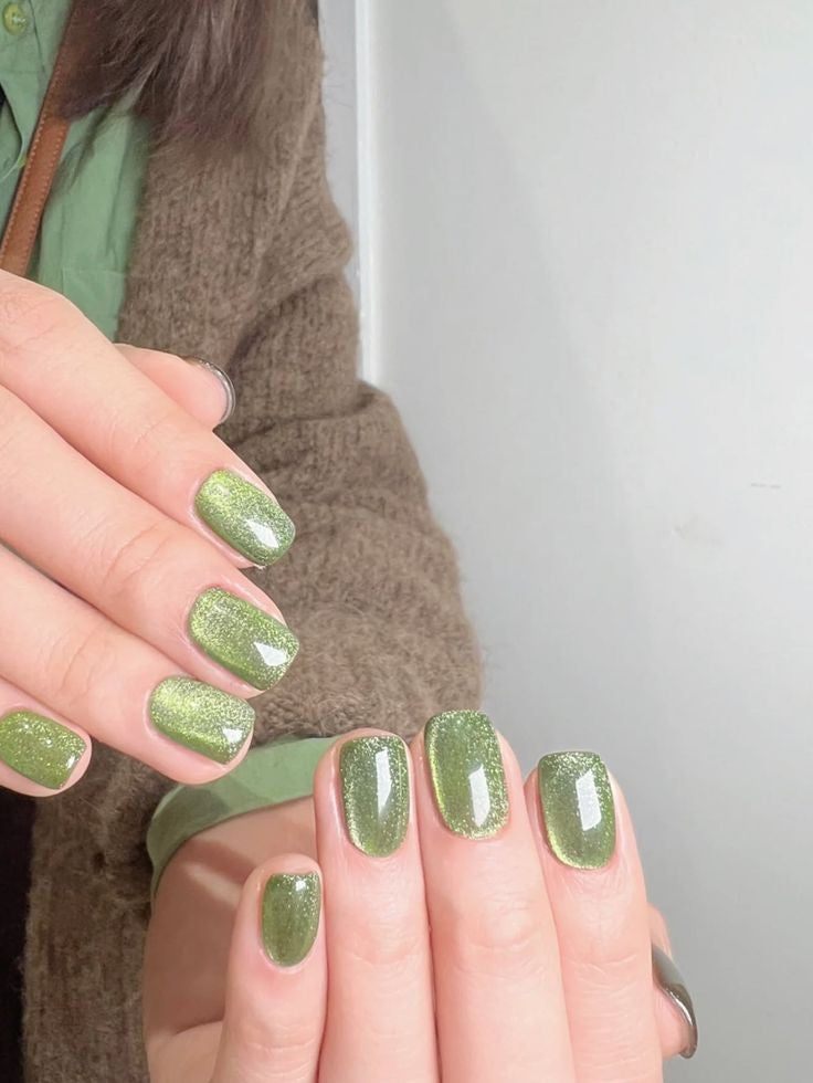 Green Magnetic Nails