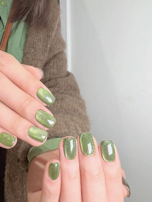اظافر اخضر  Magnetic